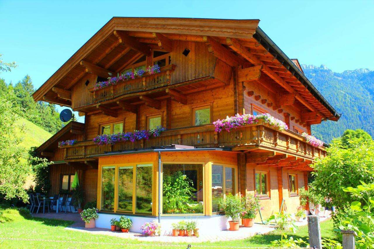 Aschaber Apartment *